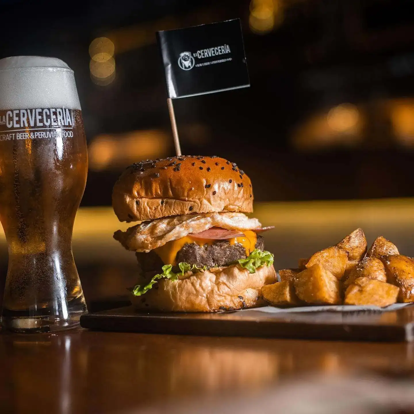Hamburguesa Fury Bacon en Cervecería Lima